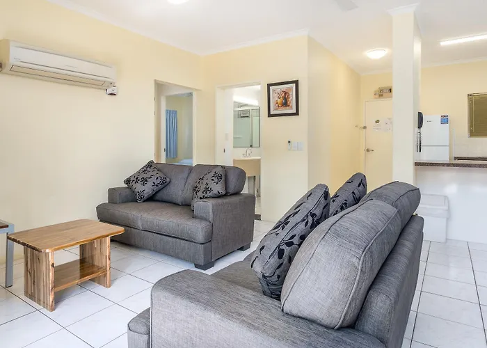 Tradewinds Mcleod Holiday Apartments
