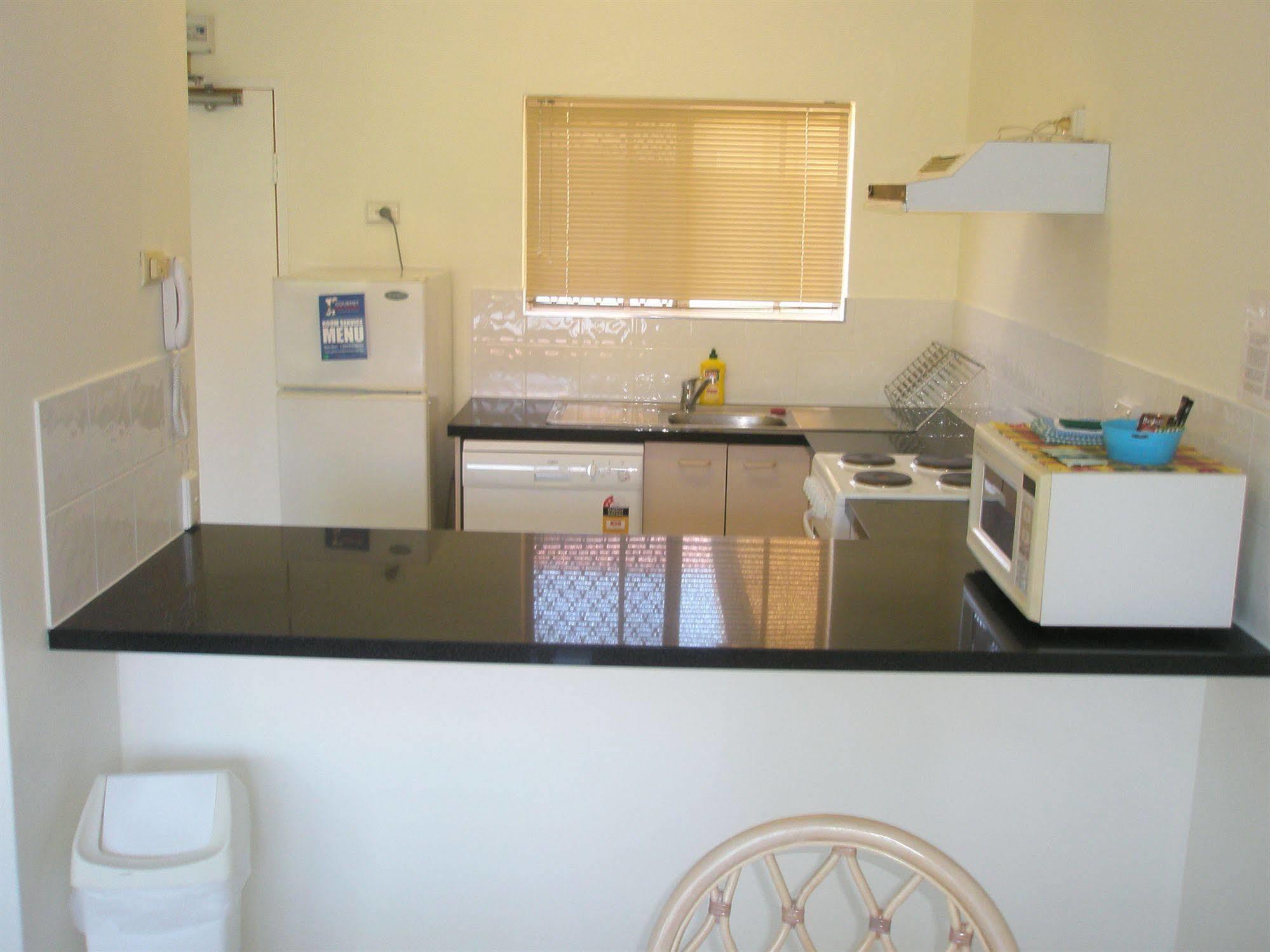 Tradewinds Mcleod Aparthotel